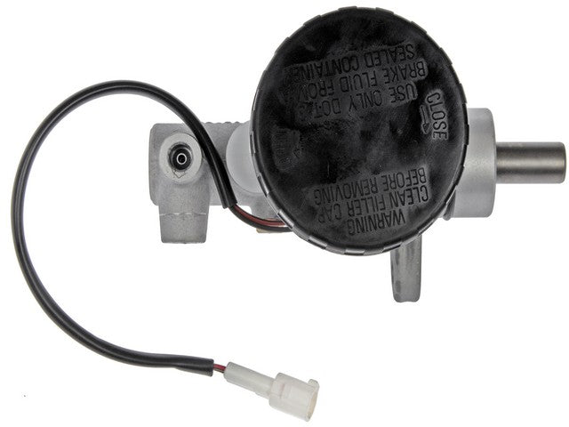 Dorman - First Stop Brake Master Cylinder P/N:M390056 Fits: Chevrolet Tracker 1998, Geo Tracker 97-96, Suzuki Sidekick 98-96 - Image 3