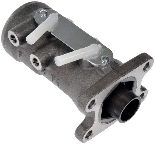 Dorman - First Stop Brake Master Cylinder P/N:M630790 Fits: Chevrolet W3500 Tiltmaster 97-96, Chevrolet W4500 Tiltmaster 98-96, GMC W3500 Forward 97-96, GMC W4500 Forward 98-96, Isuzu Npr 97-96 - Image 4