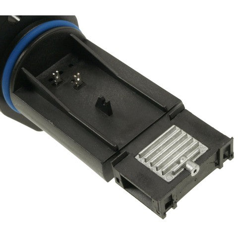 Standard Ignition Mass Air Flow Sensor P/N:MAK101 Fits: Volkswagen Beetle 05-01, Volkswagen Golf 06-03, Volkswagen Jetta 05-02, Volkswagen Jetta 2000, Volkswagen Passat 02-00 - Image 2