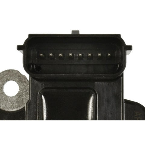 Standard Ignition Mass Air Flow Sensor P/N:MAS0450 Fits: Cadillac Xts, Chevrolet Colorado, Chevrolet Express 2500, Chevrolet Express 3500, Chevrolet Express Cargo, Chevrolet Impala, Chevrolet Silverado 2500 Hd, Chevrolet Silverado 3500 Hd, GMC Canyon - Image 3