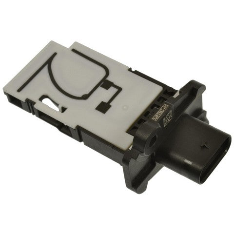 Standard Ignition Mass Air Flow Sensor P/N:MAS0463 Fits: Chrysler 200 17-15, Dodge Challenger 2015, Dodge Charger 2015, Jeep Cherokee 17-14, Jeep Renegade 2015, Ram 2500 18-14, Ram 3500 18-14, Ram 4500 16-14, Ram 5500 16-14 - Image 1