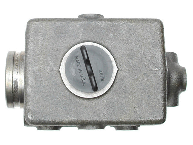 Raybestos Brakes Brake Master Cylinder P/N:MC2842 Fits: International 1824, International 1854, International 1924 S, International 1954, International Co190, International Co200, International M1200, International S1823, International S1824 - Image 3