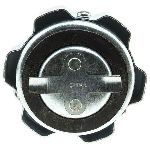 Motorad Engine Oil Filler Cap P/N:MO143 Fits: Volvo 164 75-73, Volvo 242 84-79, Volvo 244 85-79, Volvo 245 85-79, Volvo 264 1981, Volvo Dl 1984, Volvo Gle 1984 - Image 4