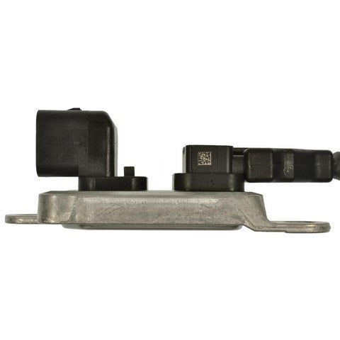 Standard Ignition Nitrogen Oxide (NOx) Sensor P/N:NOX002 Fits: Chevrolet Express 2500, Chevrolet Express 3500, Chevrolet Express 4500, Chevrolet Silverado 2500 Hd, Chevrolet Silverado 3500 Hd, GMC Savana 2500, GMC Savana 3500, GMC Savana 4500 - Image 3