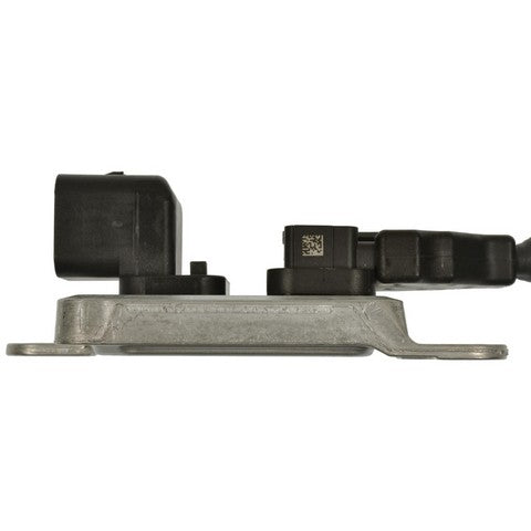 Standard Ignition Nitrogen Oxide (NOx) Sensor P/N:NOX004 Fits: Chevrolet Express 2500, Chevrolet Express 3500, Chevrolet Express 4500, Chevrolet Silverado 2500 Hd, Chevrolet Silverado 3500 Hd, GMC Savana 2500, GMC Savana 3500, GMC Savana 4500 - Image 3