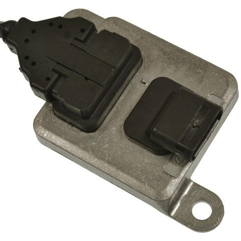 Standard Ignition Nitrogen Oxide (NOx) Sensor P/N:NOX016 Fits: Mercedes-benz E250 16-14, Mercedes-benz Glk250 15-13, Mercedes-benz Sprinter 2500 16-14, Mercedes-benz Sprinter 3500 16-14 - Image 4