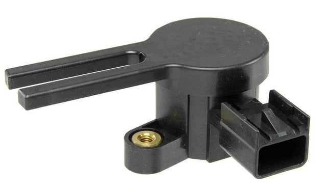 NTK Brake Pedal Position Sensor P/N:BJ0024 Fits: Buick Allure 09-05, Buick Lacrosse 09-05, Pontiac Grand Prix 07-04 - Image 1