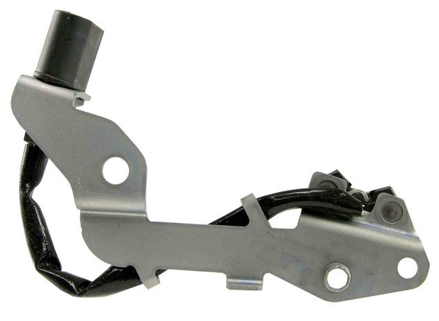NTK Engine Camshaft Position Sensor P/N:EC0222 Fits: Seat Ibiza, Volkswagen Beetle, Volkswagen Cabrio, Volkswagen Clasico, Volkswagen Eos, Volkswagen Golf, Volkswagen Golf City, Volkswagen Jetta - Image 4