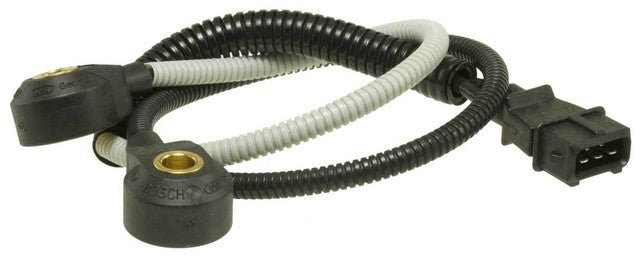 NTK Ignition Knock (Detonation) Sensor P/N:ID0204 Fits: Volvo 850 97-93, Volvo C70 1998, Volvo S70 1998, Volvo S70 2000, Volvo V70 1998 - Image 1