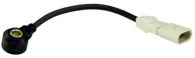 NTK Ignition Knock (Detonation) Sensor P/N:ID0228 Fits: Seat Altea 06-05, Seat Altea Xl 2009, Seat Toledo 2006, Volkswagen Eos 2010, Volkswagen Golf 02-00, Volkswagen Jetta 04-02, Volkswagen Passat 10-08 - Image 1