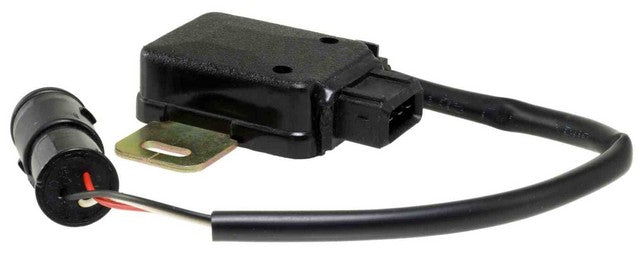 NTK Throttle Position Sensor P/N:TH0163 Fits: Isuzu Impulse 89-88, Isuzu Pickup 90-88, Isuzu Trooper 91-88 - Image 1