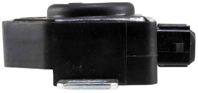 NTK Throttle Position Sensor P/N:TH0234 Fits: Volvo 240 92-90, Volvo 244 89-87, Volvo 245 89-87, Volvo 740 92-87, Volvo 760 90-87, Volvo 780 91-88, Volvo 940 95-91 - Image 3