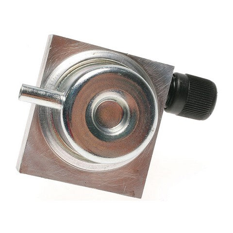 Standard Ignition Fuel Injection Pressure Regulator P/N:PR102 Fits: Buick Century 90-89, Buick Skylark 90-89, Oldsmobile Cutlass Calais 90-89, Oldsmobile Cutlass Ciera 90-89, Oldsmobile Cutlass Cruiser 90-89 - Image 3