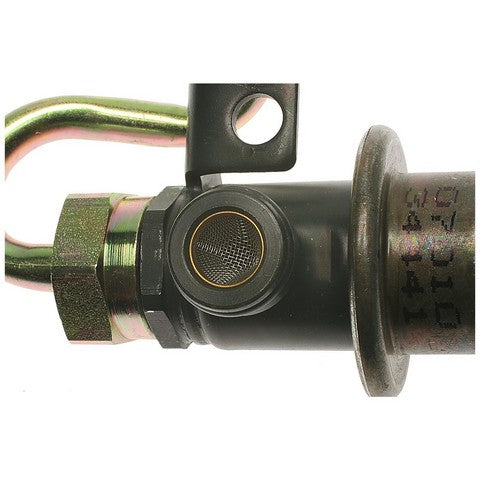 Standard Ignition Fuel Injection Pressure Regulator P/N:PR112 Fits: Buick Lesabre, Buick Riviera, Chevrolet Lumina Apv, Oldsmobile 88, Oldsmobile 98, Oldsmobile Silhouette, Pontiac Bonneville, Pontiac Trans Sport - Image 3