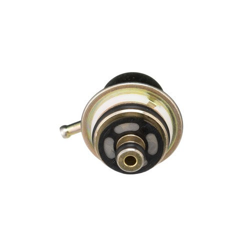 Standard Ignition Fuel Injection Pressure Regulator P/N:PR190 Fits: Buick Park Avenue, Buick Regal, Buick Riviera, Chevrolet Impala, Chevrolet Lumina, Chevrolet Monte Carlo, Oldsmobile 88, Oldsmobile 98, Oldsmobile Intrigue - Image 2