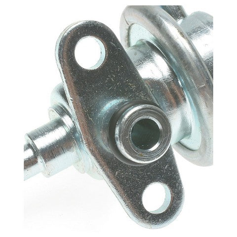 Standard Ignition Fuel Injection Pressure Regulator P/N:PR283 Fits: Acura Slx 1998, Honda Passport 1998, Isuzu Amigo 1998, Isuzu Rodeo 1998, Isuzu Trooper 1998 - Image 3
