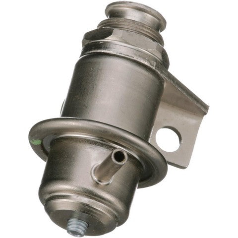 Standard Ignition Fuel Injection Pressure Regulator P/N:PR556 Fits: Chevrolet Camaro 97-94, Chevrolet Caprice 96-94, Chevrolet Impala 96-94, Pontiac Firebird 97-94 - Image 2