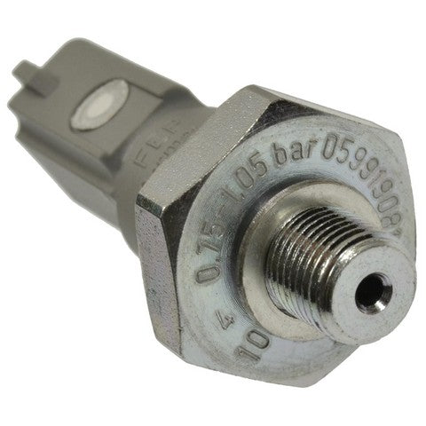 Standard Ignition Engine Oil Pressure Switch P/N:PS634 Fits: Audi A6 Quattro 17-11, Audi A7 Quattro 17-12, Audi A8 Quattro 17-12, Audi Q5 17-14, Audi Q7 15-08, Audi Sq5 2014, Seat Leon 2011, Volkswagen Jetta 11-10, Volkswagen Touareg 16-15 - Image 2