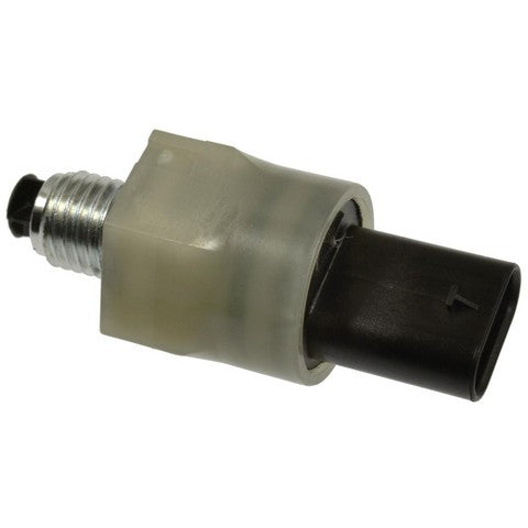 Standard Ignition Engine Oil Pressure Switch P/N:PS692 Fits: Volvo S60 19-15, Volvo S80 16-15, Volvo S90 19-17, Volvo V60 19-14, Volvo V60 Cross Country 18-17, Volvo V90 19-18, Volvo Xc60 19-14, Volvo Xc90 19-16 - Image 1