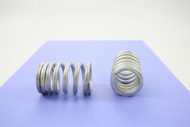 Pioneer Automotive Industries Engine Valve Spring P/N:RV-510 Fits: Chevrolet Truck 53-42, GMC Truck 55-54 - Image 1