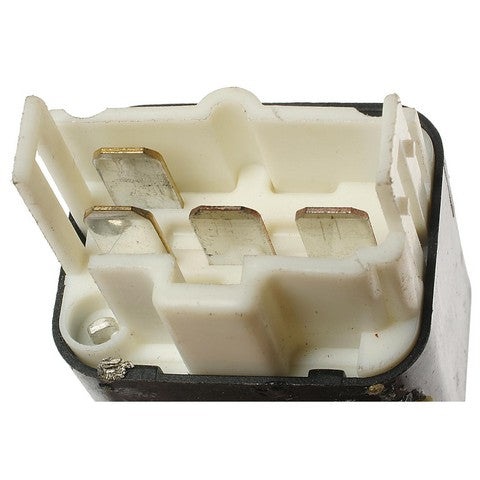 Standard Ignition Fuel Pump Relay P/N:RY-305 Fits: Ford Aspire 97-94, Mazda Mpv 01-00 - Image 3
