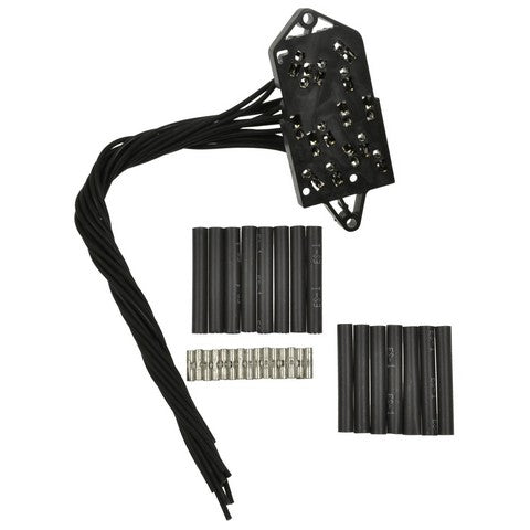 Standard Ignition Radio Power Connector P/N:S-2216 Fits: Ford F-150 98-97, Ford F-250 98-97, Ford F-350 98-97, Ford Mustang 98-95, Ford Ranger 97-95, Lincoln Mark Viii 98-95 - Image 1