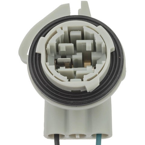 Standard Ignition Tail Light Wiring Harness P/N:S2631 Fits: Chevrolet Silverado 1500, Chevrolet Silverado 1500 Classic, Chevrolet Silverado 1500 Hd, Chevrolet Silverado 1500 Hd Classic, Chevrolet Silverado 2500, Chevrolet Silverado 2500 Hd - Image 3