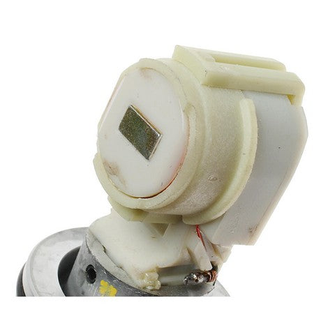 Standard Ignition Manual Transmission Output Shaft Speed Sensor,Vehicle Speed Sensor P/N:SC22 Fits: Chevrolet Beretta, Chevrolet Cavalier, Chevrolet Celebrity, Chevrolet Corsica, Chevrolet Lumina, Oldsmobile Achieva, Oldsmobile Cutlass Calais - Image 2