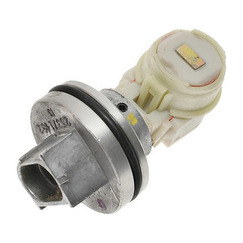 Standard Ignition Manual Transmission Output Shaft Speed Sensor,Vehicle Speed Sensor P/N:SC22 Fits: Chevrolet Beretta, Chevrolet Cavalier, Chevrolet Celebrity, Chevrolet Corsica, Chevrolet Lumina, Oldsmobile Achieva, Oldsmobile Cutlass Calais - Image 1