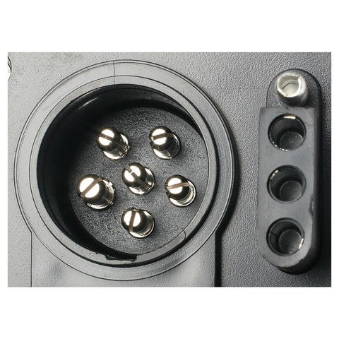 Standard Ignition Trailer Connector Kit P/N:TC555 Fits: Buick Rainier, Cadillac Escalade, Chevrolet Avalanche 1500, Chevrolet Avalanche 2500, Chevrolet Silverado 1500, Chevrolet Silverado 1500 Hd, Chevrolet Silverado 2500, Chevrolet Silverado 2500 Hd - Image 2
