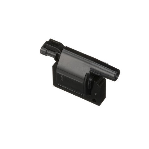 Standard Ignition Ignition Coil P/N:UF-38 Fits: Infiniti G20, Infiniti M30, Mercury Villager, Nissan 240sx, Nissan 300zx, Nissan Axxess, Nissan D21, Nissan Hikari, Nissan Lucino, Nissan Maxima - Image 1