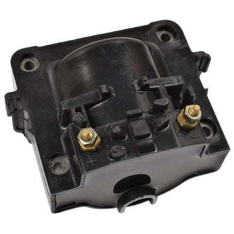 Standard Ignition Ignition Coil P/N:UF-40 Fits: Chevrolet Nova 88-85, Geo Prizm 92-89, Toyota Camry 91-83, Toyota Celica 93-86, Toyota Corolla 92-83, Toyota Tercel 1990, Toyota Tercel 87-83, Toyota Van 89-84, Toyota Van Wagon 1988 - Image 3