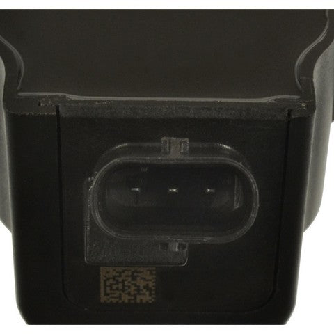 Standard Ignition Ignition Coil P/N:UF-750 Fits: BMW 228i Gran Coupe, BMW 228i Xdrive Gran Coupe, BMW 230i, BMW 230i Xdrive, BMW 330e, BMW 330e Xdrive, BMW 330i, BMW 330i Gt Xdrive, BMW 330i Xdrive - Image 2