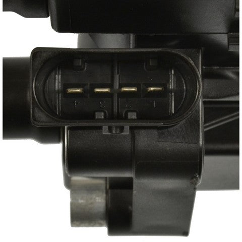 Standard Ignition Ignition Coil P/N:UF818 Fits: Mercedes-benz Amg Gt 63, Mercedes-benz G65 Amg, Mercedes-benz Maybach S600, Mercedes-benz Maybach S650, Mercedes-benz Maybach S680, Mercedes-benz S600, Mercedes-benz S65 Amg, Mercedes-benz Sl65 Amg - Image 2