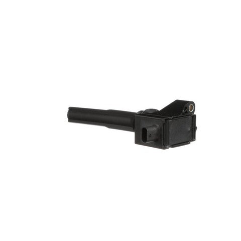 Standard Ignition Ignition Coil P/N:UF826 Fits: Ford Expedition 21-18, Ford F-150 20-17, Ford Gt 22-17, Lincoln Navigator 21-18 - Image 1