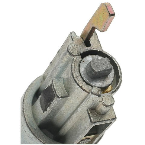 Standard Ignition Ignition Lock Cylinder P/N:US-130L Fits: Toyota Celica 81-75, Toyota Corolla 79-75, Toyota Pickup 1983, Toyota Pickup 81-79, Toyota Starlet 82-81, Toyota Tercel 82-80 - Image 3