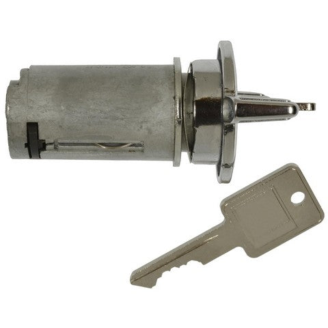 Standard Ignition Ignition Lock Cylinder P/N:US686L Fits: Chevrolet C60 Kodiak, Chevrolet C6500 Kodiak, Chevrolet C70 Kodiak, Chevrolet C7500 Kodiak, GMC C6000 Topkick, GMC C6500 Topkick, GMC C7000 Topkick, GMC C7500 Topkick - Image 1