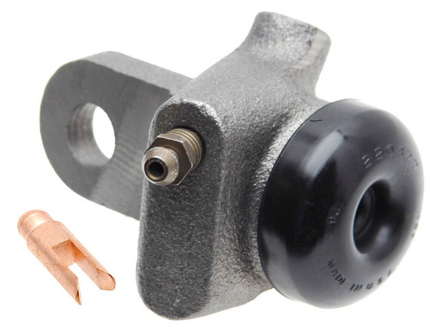 Raybestos Brakes Drum Brake Wheel Cylinder P/N:WC10583 Fits: Chrysler 300, Chrysler Imperial, Chrysler Imperial C-40, Chrysler Nassau, Chrysler New Yorker, Chrysler Newport, Chrysler Royal, Chrysler Royal Series, Chrysler Saratoga Series - Image 1