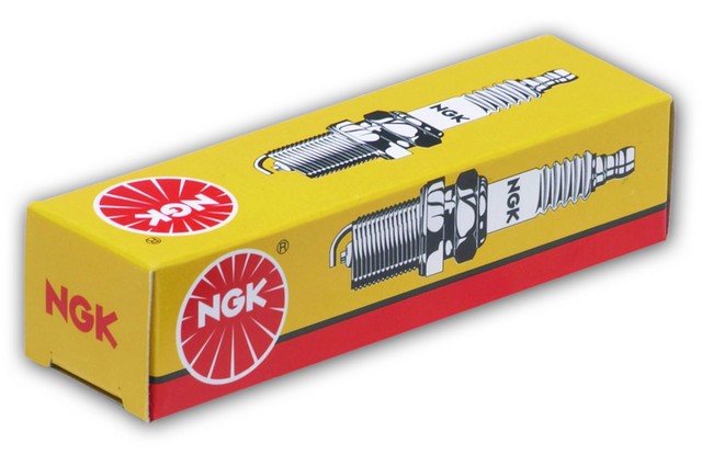 NGK Standard Spark Plug P/N:95741 - Image 3